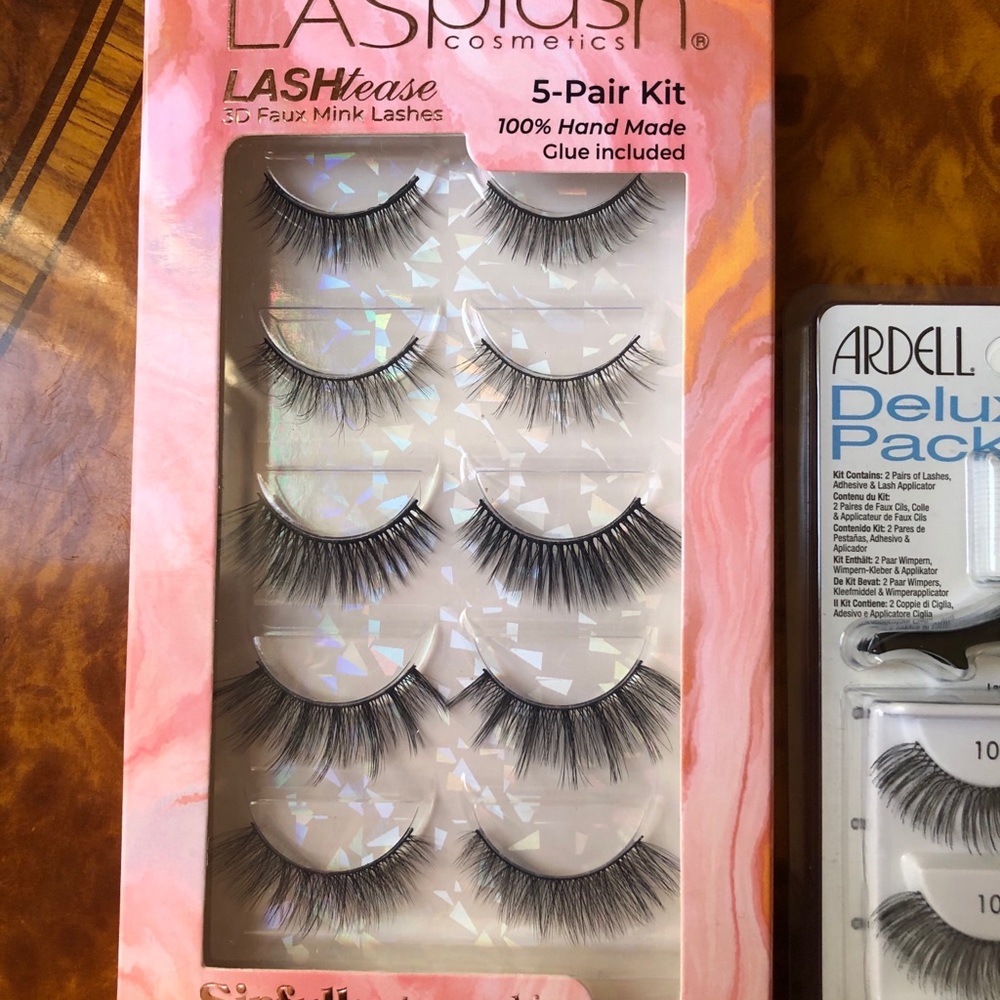 Eyelashes - Picture 5 of 5